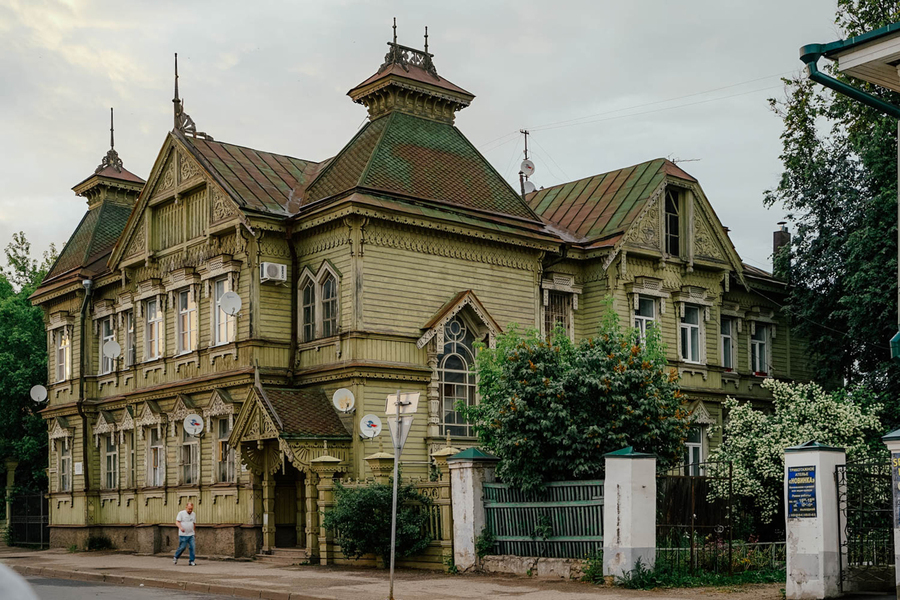 Дом на улице Симановского