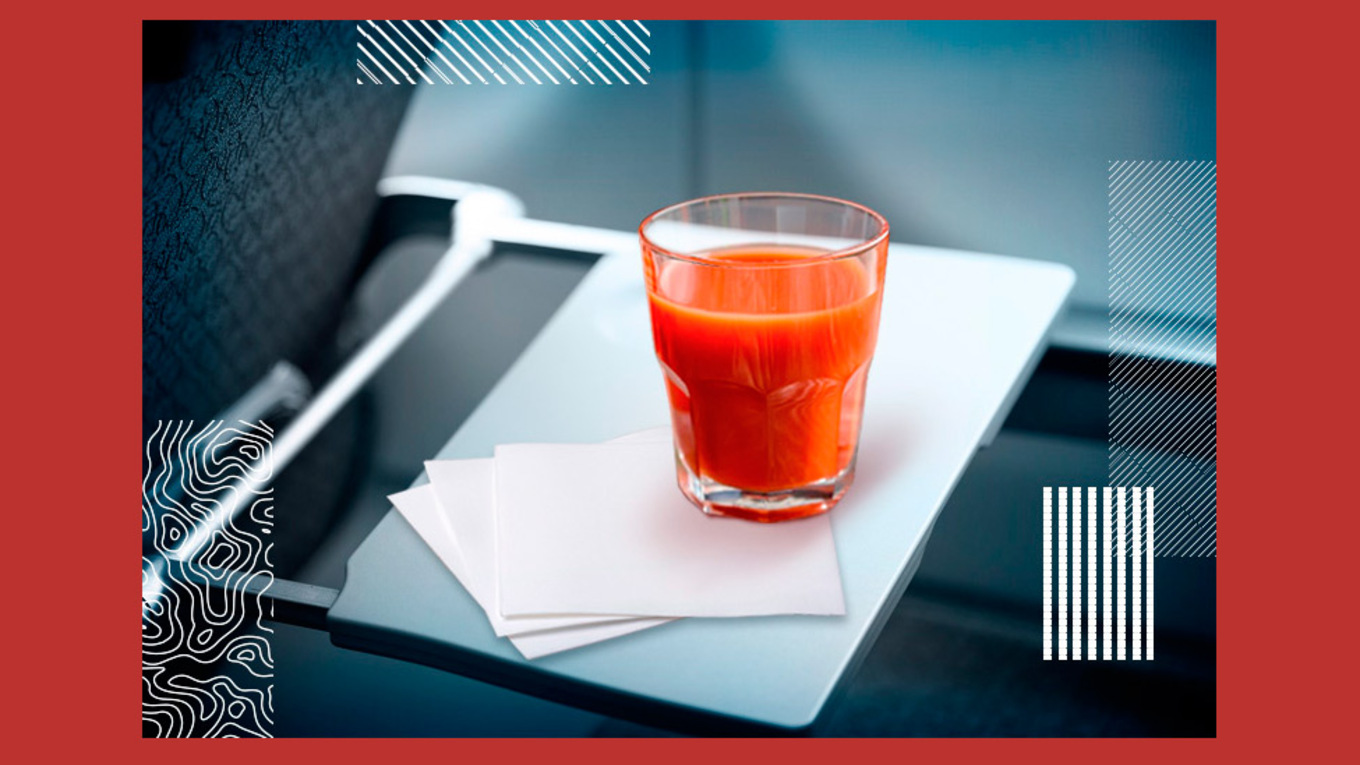 Томатный сок в самолете почему. Почему в самолете дают томатный сок. ￼почему сок в самолете вкуснее.