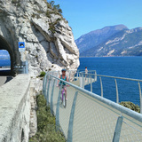Новый способ исследовать «самое красивое море Италии»: вокруг озера Гарда откроют 140-километровый веломаршрут
